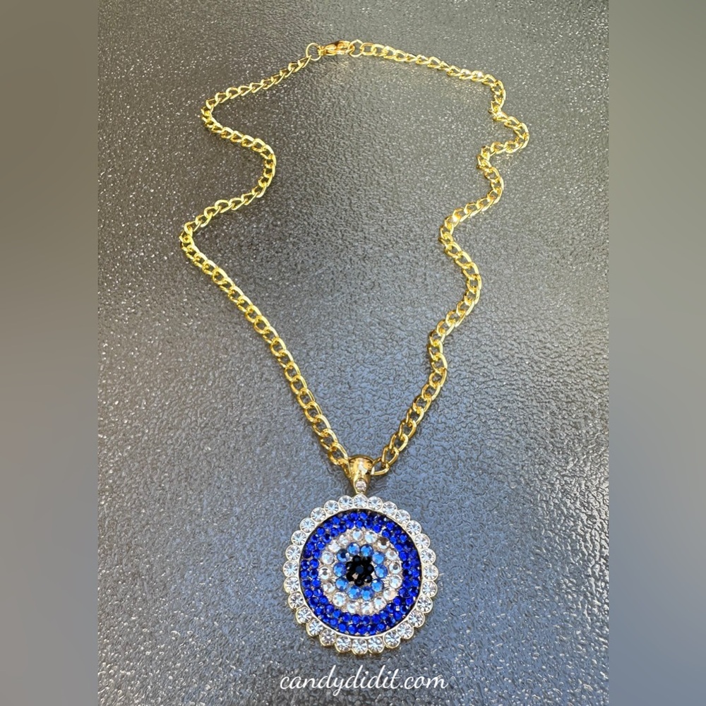 NWT Beautiful Handmade Gold and Blue Eye Of Protection Pendant Necklace